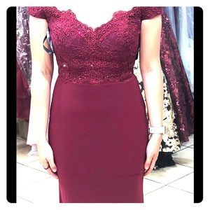 Maroon prom/ bridesmaid dress